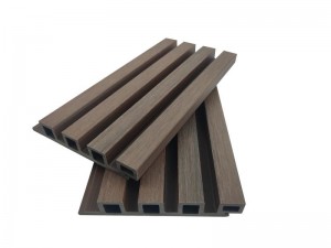 Heißer Verkauf WPC Wandverkleidung hohl 4 quadratische Löcher 170x26mm mehrfarbig hochwertige Holzfaser HDPE wasserdicht für Außendekoration