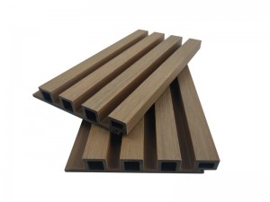 Heißer Verkauf WPC Wandverkleidung hohl 4 quadratische Löcher 170x26mm mehrfarbig hochwertige Holzfaser HDPE wasserdicht für Außendekoration